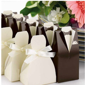 Adorable Favor boxes Bride & Groom